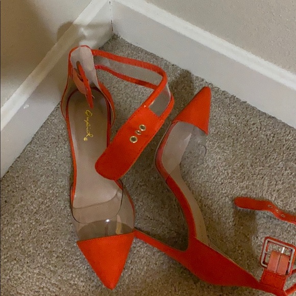 Point heels - Picture 2 of 2